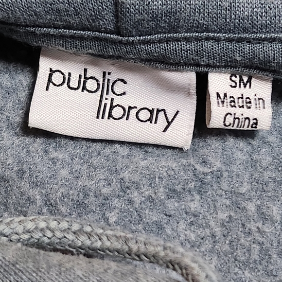 Public Library Women's Party Angel Cropped Long Sleeve Hoodie Size Small B45 - Picture 2 of 6